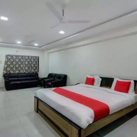 Hotel Santoshi Hometel Raichur Exterior photo