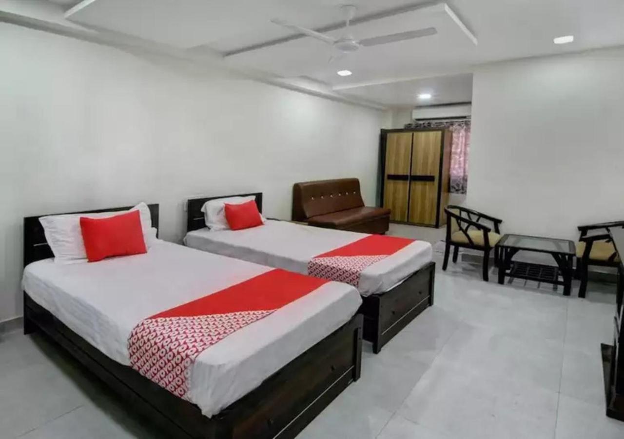 Hotel Santoshi Hometel Raichur Exterior photo