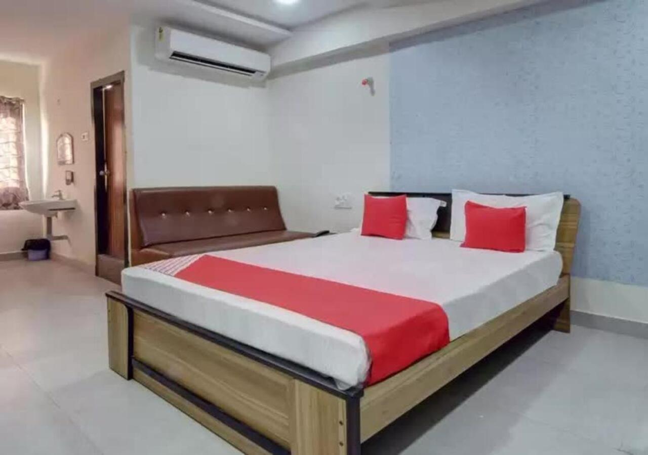 Hotel Santoshi Hometel Raichur Exterior photo