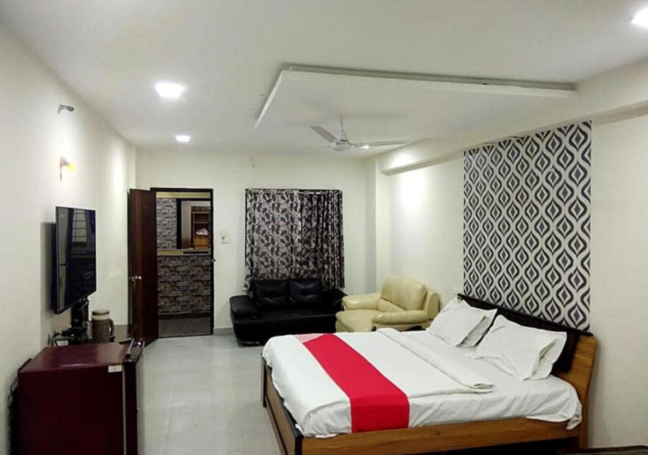 Hotel Santoshi Hometel Raichur Exterior photo